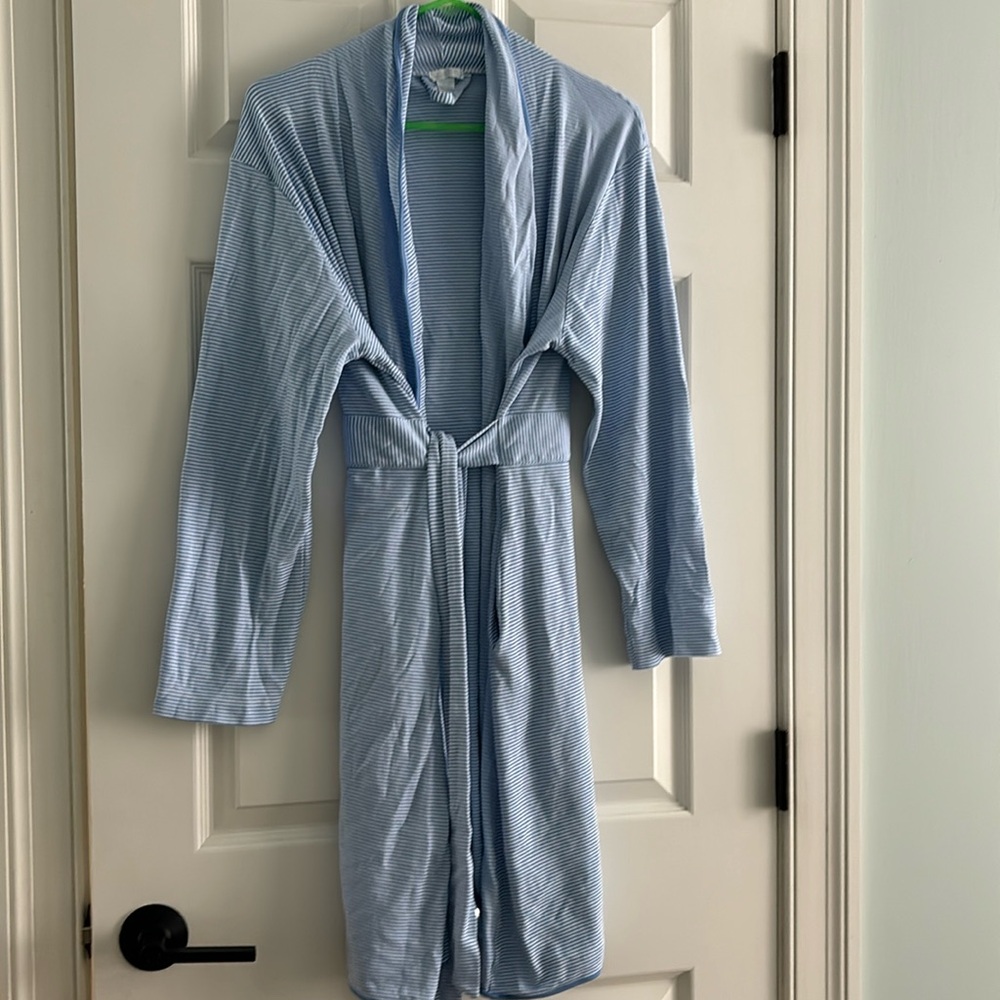 Lake Pima Robe in Hydrangea